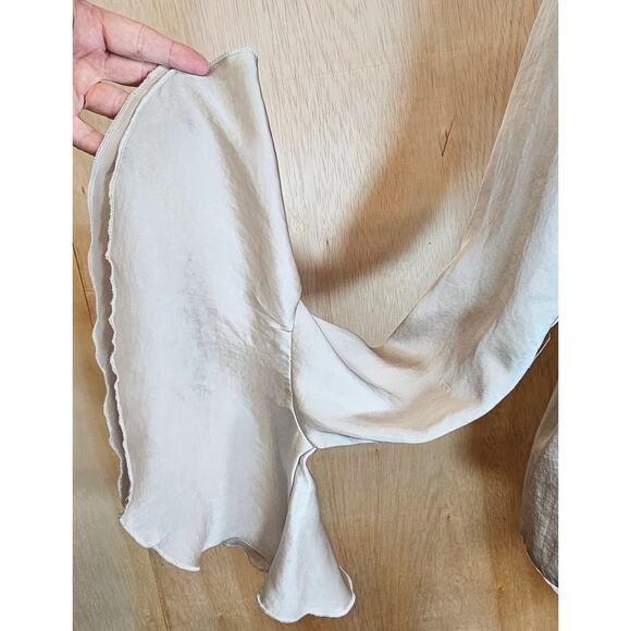 Cici Shiny Metallic Taupe Long Sleeve Blouse Size‎ Medium - Picture 3 of 6